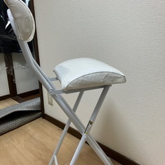 ニトリ　白　ハイチェアの画像