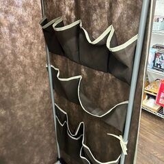 家具	【リユ-スのサカイ広島石内店】ジモティ割/カーテン式ワードロ-ブクリ-ニング済み/HG-7084/広島市 家具　佐伯区 家具　南区 家具　西区 家具　東区 家具　中区 家具　安佐南区 家具　安佐北区 家具　安芸区 家具　府中町 家具　海田町 家具　熊野町 家具　坂町 家具　廿日市市 家具の画像