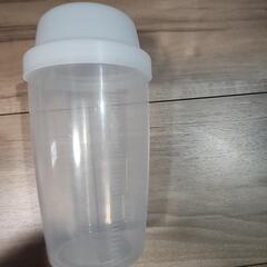 ダイソー　プロテインシェイカーの画像