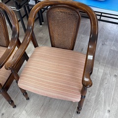カリモク  椅子  在庫2脚の画像