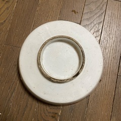 深い和皿の画像