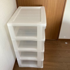 収納ボックス　4段の画像