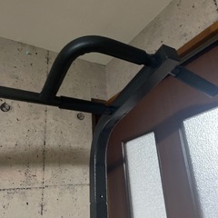 懸垂　ぶら下がり機　スポーツ　ジム　トレーニング　腹筋の画像