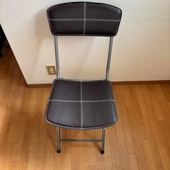 （折りたたみ可）椅子の画像
