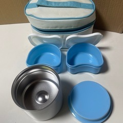 お弁当箱の画像