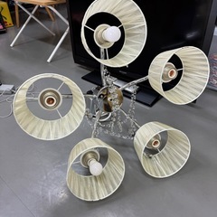 ニトリ🐤ペンダントライト　シャンデリア　5灯の画像