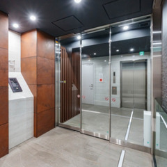 【綾瀬駅】【月約5万円】【週4.5日×朝2時間】マンション清掃/未経験者可～日払い可(綾瀬4)の画像