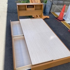 シングルベッド　引き出しの画像