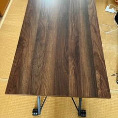 昇降式テーブルの画像