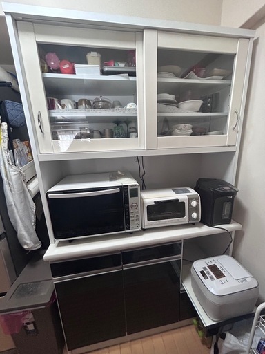 【お譲り先決まりました】食器棚