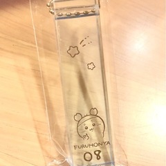 ちいかわ 古本屋ちゃん カニちゃん ホテルキーホルダー アクリル製の画像
