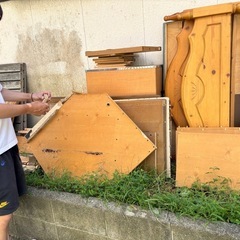 家具の廃材の画像