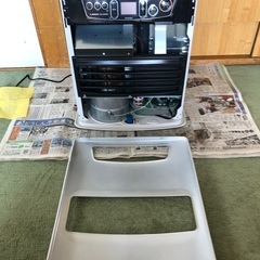 石油ファンヒーター(26) トヨトミ  LC-33N  5Lタンク 2024年製  2ヶ月のみ使用の超お買得品の画像