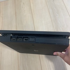 Sony PS4 本体 500GB Jet Black CUH-2200Aの画像