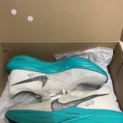 ナイキ ズームX ヴェイパーフライ3【美品】中古100km 26.0㎝
の画像