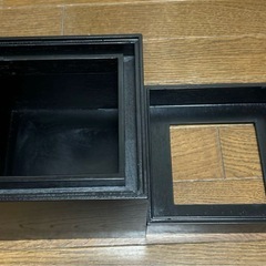 黒　木箱の画像