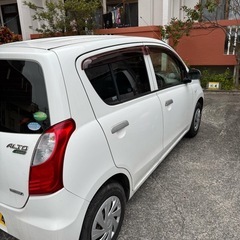 車を見て価格について話し合うために私に連絡してください。の画像