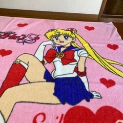 セーラームーン毛布の画像