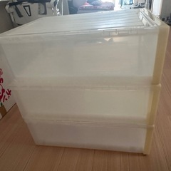収納ボックスの画像