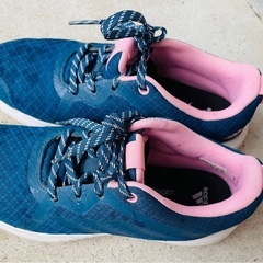アディダス🌺✨adidas FortaRunX2K D96948 紺 ピンクの画像