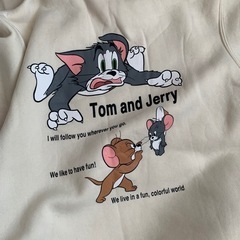トムジェリ オフホワイト パーカーLサイズの画像