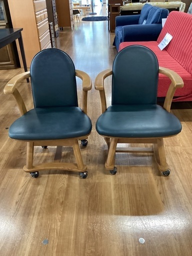 古いつくえ ダイニング回転チェア2脚セット【町田市再生家具】251645