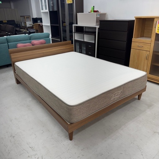 【超美品‼️】ニトリ ダブルベッド ベッドフレームセット コンセント付き♪