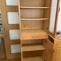 食器棚の画像