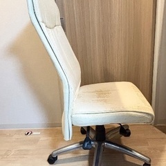 オフィスチェアの画像