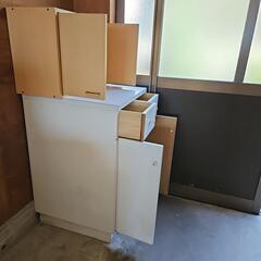 9/10迄 丈夫な木製収納庫２ケの画像