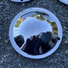 中古３枚ムーン風ホイールカバーの画像