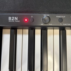 KORG B2N 電子ピアノ 88鍵盤 スタンド・ペダル・説明書付きの画像