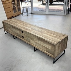 【超美品‼️】現行モデル♪ ロウヤ 180cm幅ローボード テレビ台 リビング収納家具 スチール脚 木目調ブラウン♪の画像