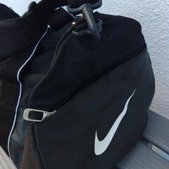 ナイキドラムバックの画像