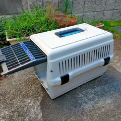 ペット用品　キャリーバッグの画像