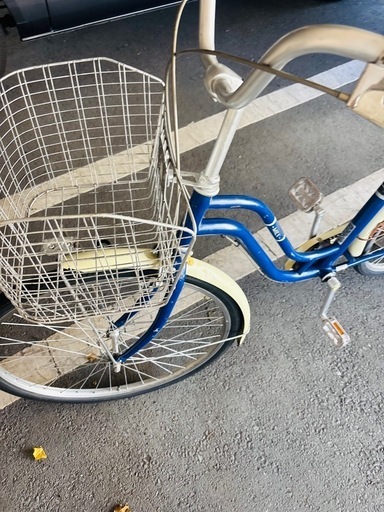 自転車　26インチ　ママチャリ　パパチャリ　シンプル　鍵付き