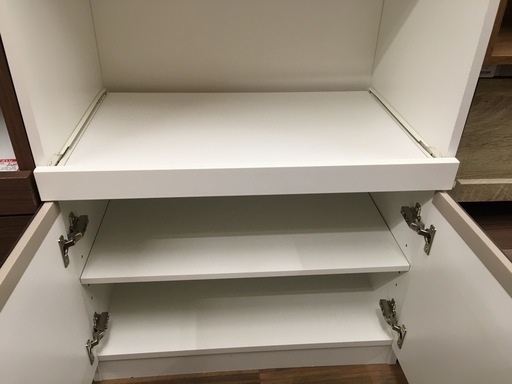 【ジモティー割引あり】【ジャングルジャングル守口店】食器棚　白
