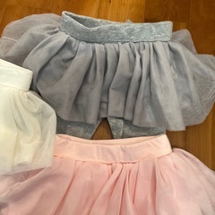 babygapフリルパンツ　80の画像