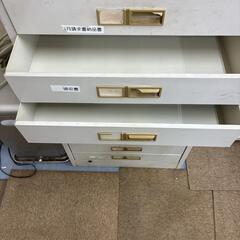 事務家具の画像