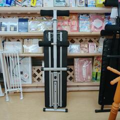 腹筋ベンチ 調整可能！腹筋・シットアップベンチ 折りたたみ収納可 【こちらは店舗です。浜村鹿野温泉ICから3分 買取本舗 宮本リサイクル 営業時間9～19時 定休日水曜のみ←連絡できませんm(_ _)m】の画像