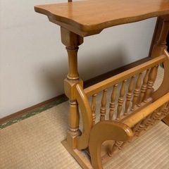 サイドテーブルの画像
