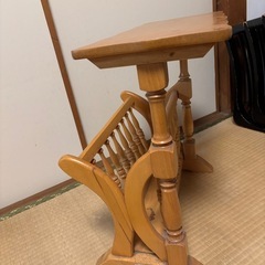 サイドテーブルの画像