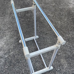 ハンガーラックの画像