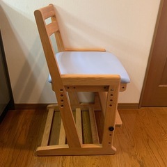 【あげます】→【商談中】小学低学年用椅子の画像