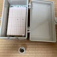 ウォルボックス　WB-1AOJ とコネクタの画像