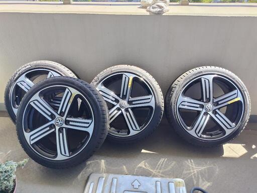 フォルクスワーゲン ゴルフr純正ホイール スタッドレス 希少