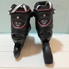 新品未使用　キッズ　ローラースケート　おもちゃ　可愛い　S ピンク インラインスケート 子供用 2サイズ調節可能 光るホイールの画像