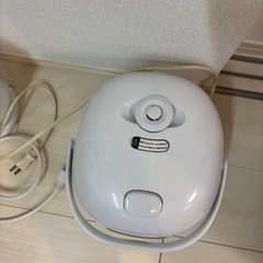 シンプルな炊飯器の画像