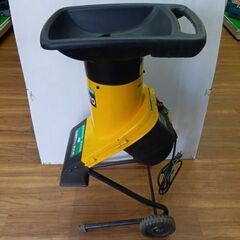 シンコー SGS-270 ガーデンシュレッダー【船橋馬込店】【店頭取引限定】【中古】IT3ULZ994XSUの画像