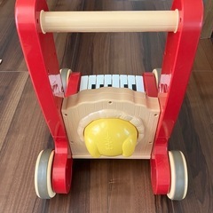 【手押し車】【ベビーウォーカー】
くまのプーさん　おしりふりふりウォーカーピアノ　の画像